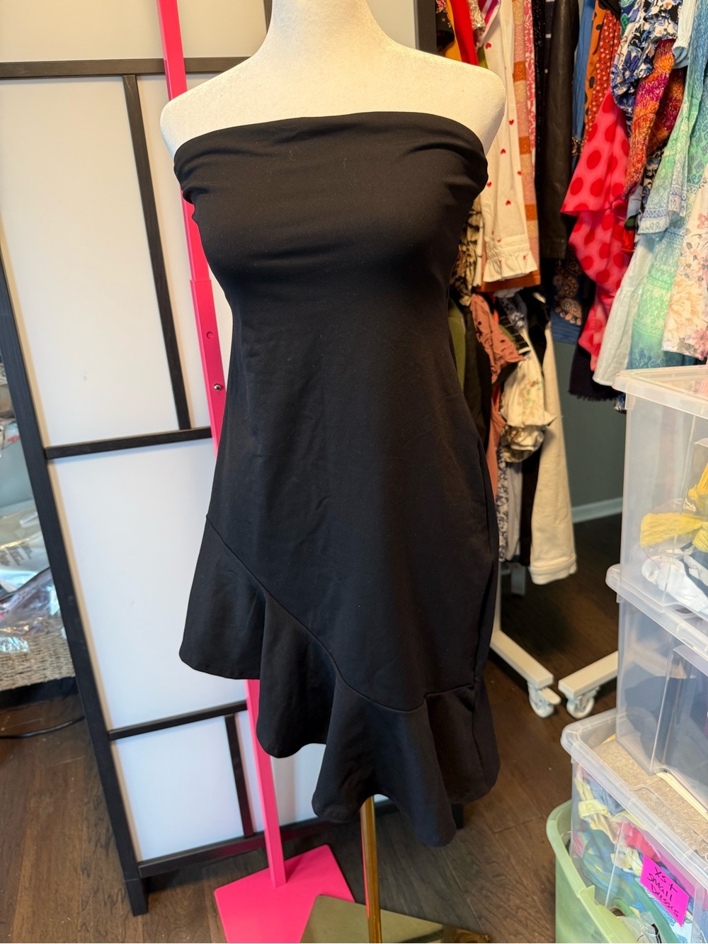 Susana Monaco Strapless Ruffle Hem Mini Dress – NWT – Size Large